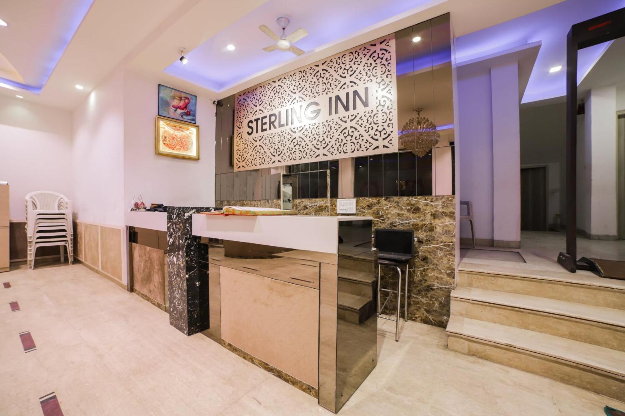 Hotel Sterling Inn, New Delhi Buitenkant foto